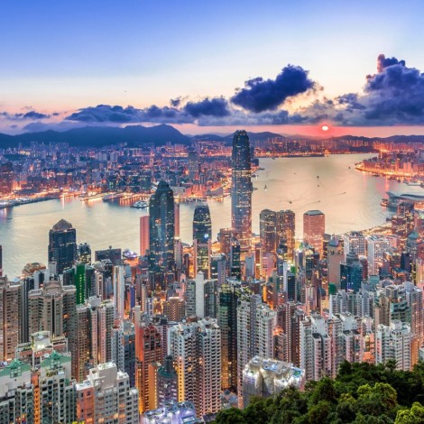 hong-kong-victoria-peak-pano-guide.jpg